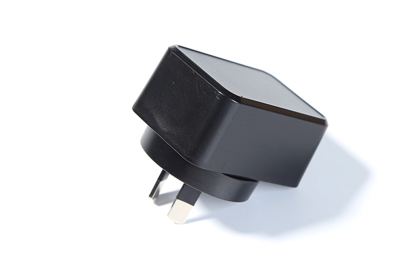 5V2A/2.5A電源適配器EN61558和60950雙標準
