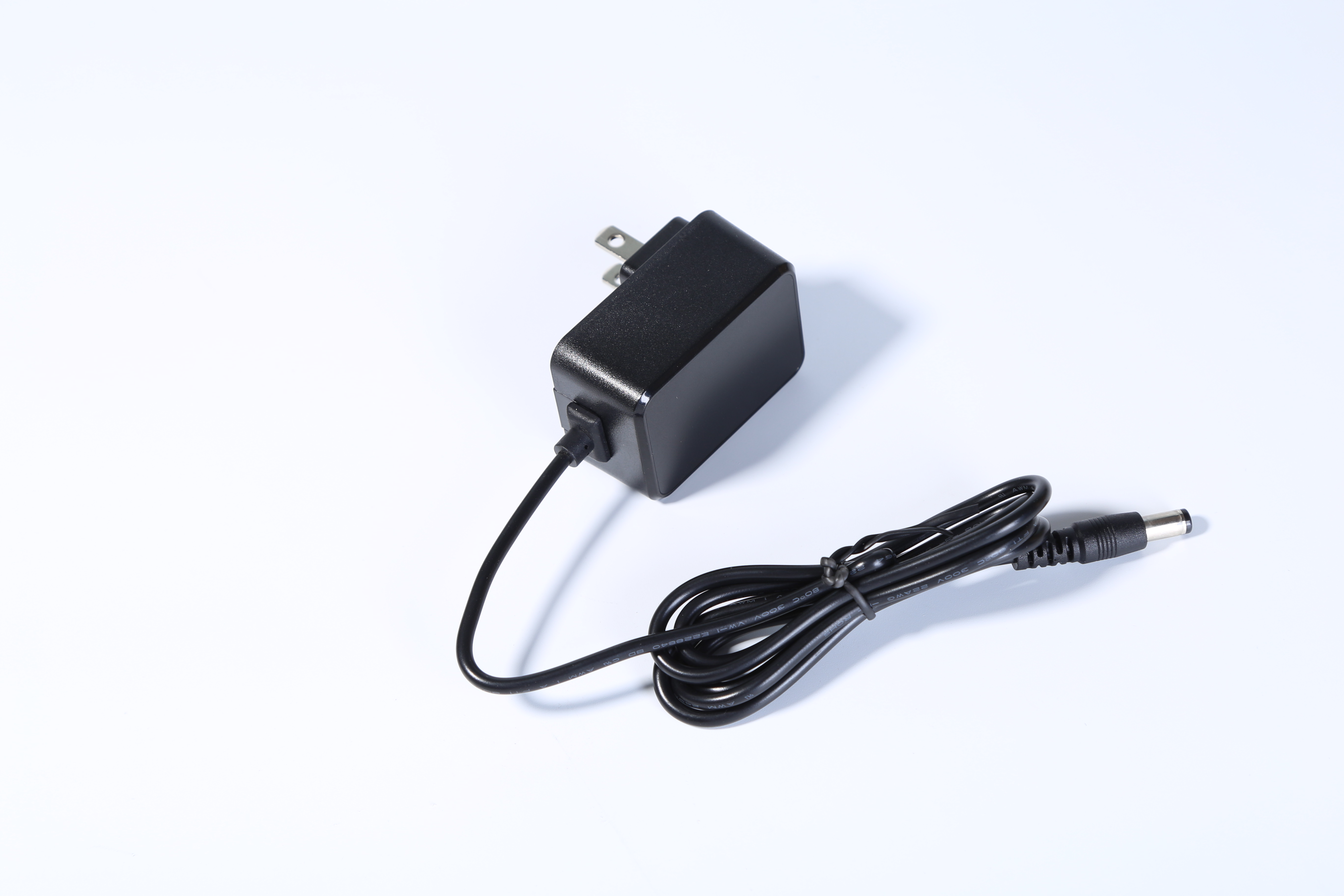 MX15w-0502500型號(hào)5v2.5a美規(guī)電源適配器 ul fcc認(rèn)證 MX15w-0502500型號(hào)5v2.5a美規(guī)電源適配器 ul fcc認(rèn)證