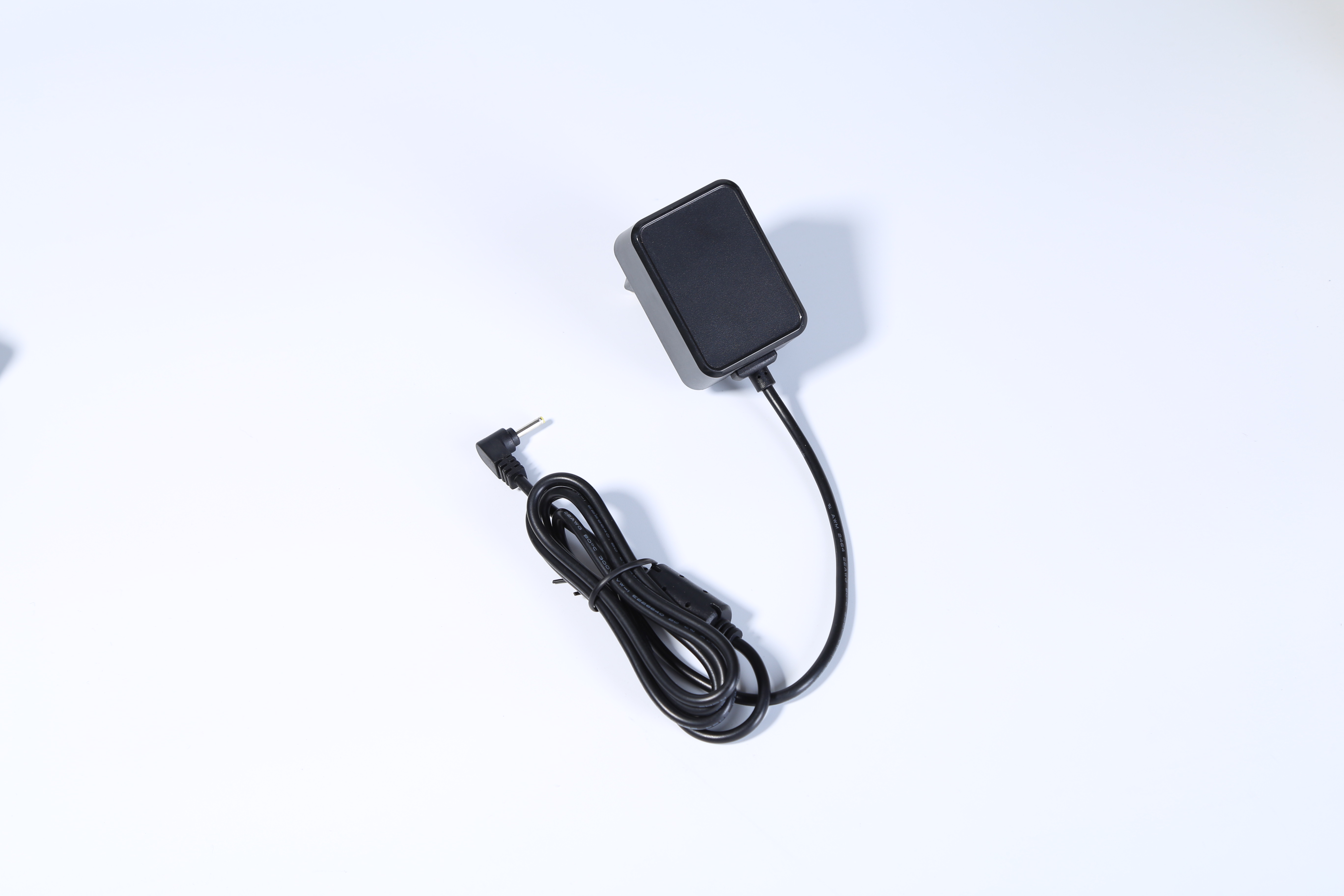 mx6w系列7v0.2a歐規電源適配器ce認證